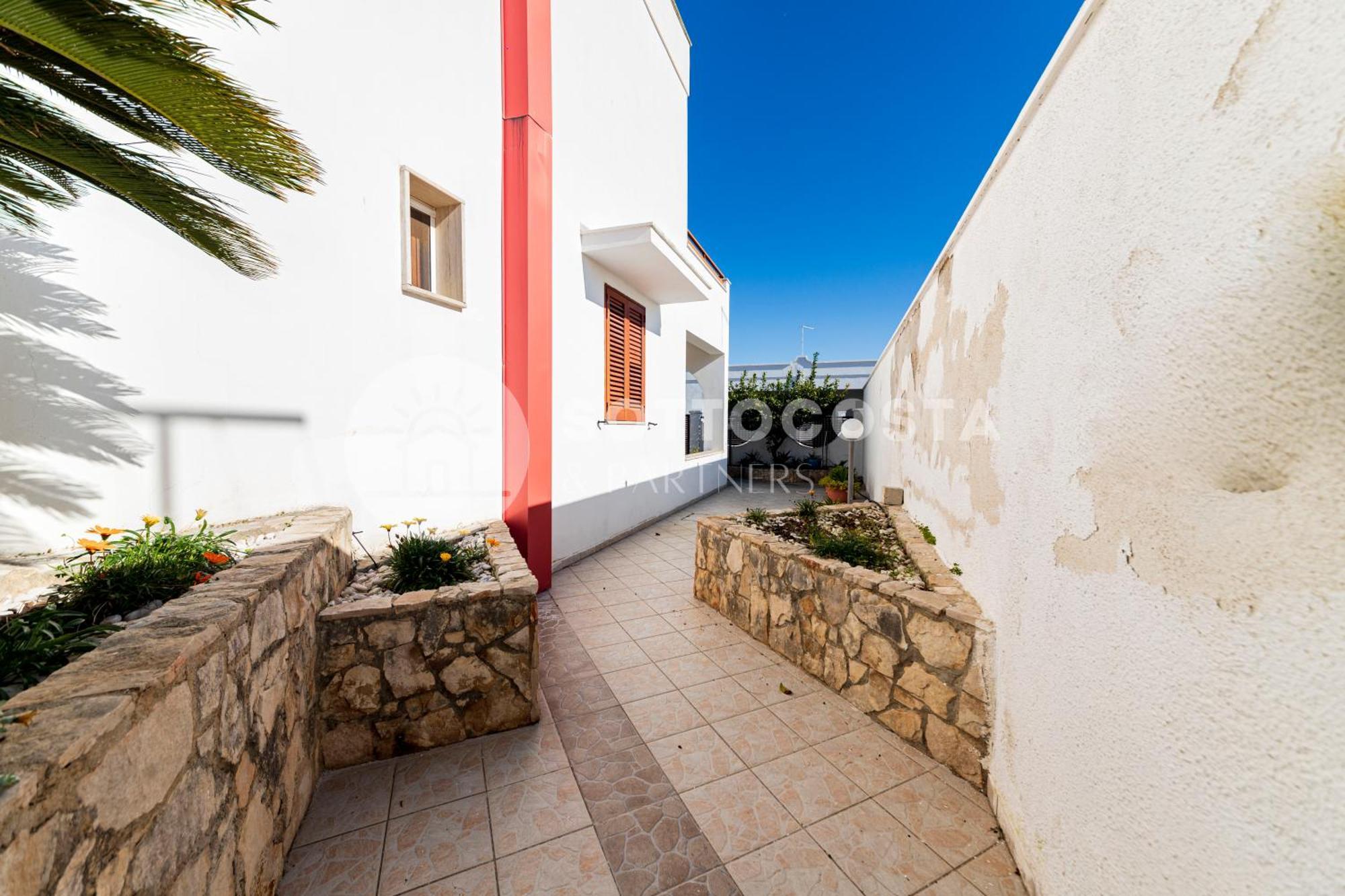 Giorni Salentini Bed & Breakfast Torre Lapillo Bagian luar foto